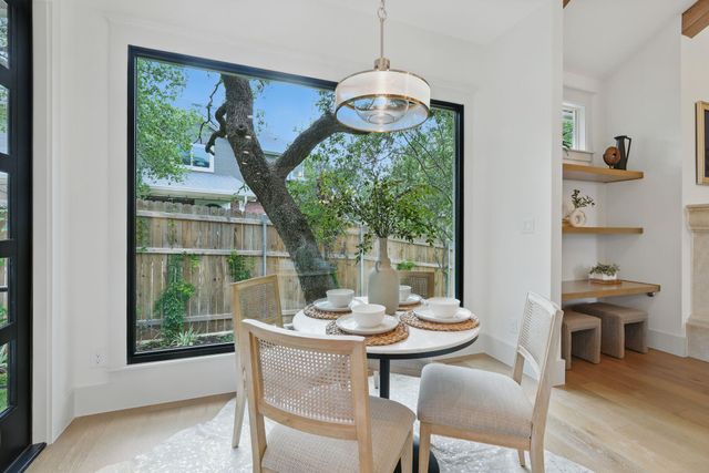 6905 Rudi CV, Austin, TX 78759