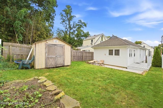 42 Center Avenue, Leonardo, NJ 07737