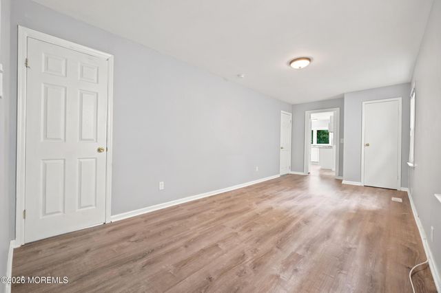 42 Center Avenue, Leonardo, NJ 07737