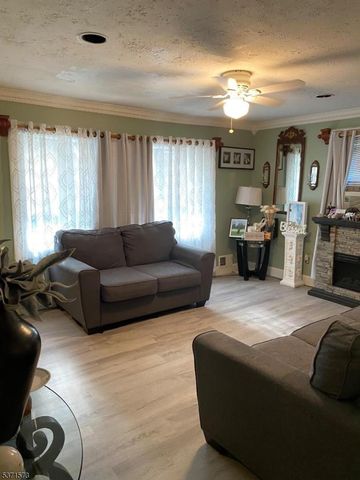 49 Hillairy Ave, Morristown Town, NJ 07960