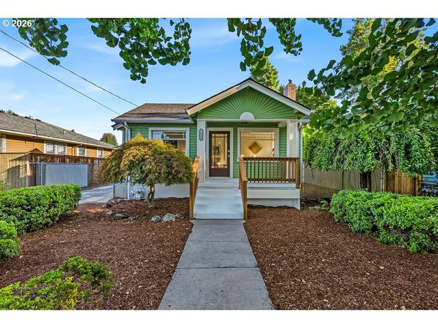 7824 Se YAMHILL St, Portland, OR 97215
