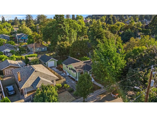 7824 Se YAMHILL St, Portland, OR 97215