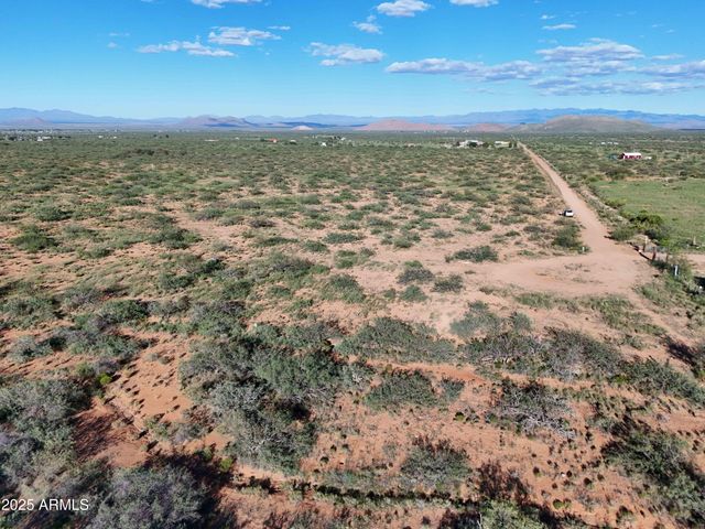 0 E Devon -- 24, Pearce, AZ 85625