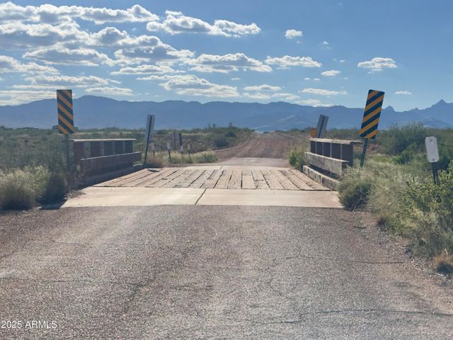 0 E Devon -- 24, Pearce, AZ 85625