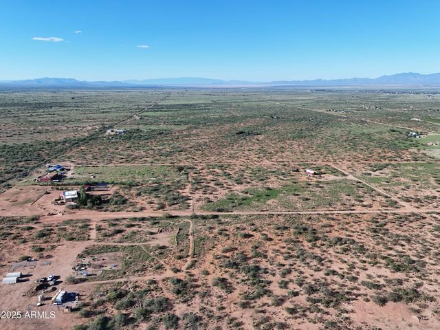 0 E Devon -- 24, Pearce, AZ 85625