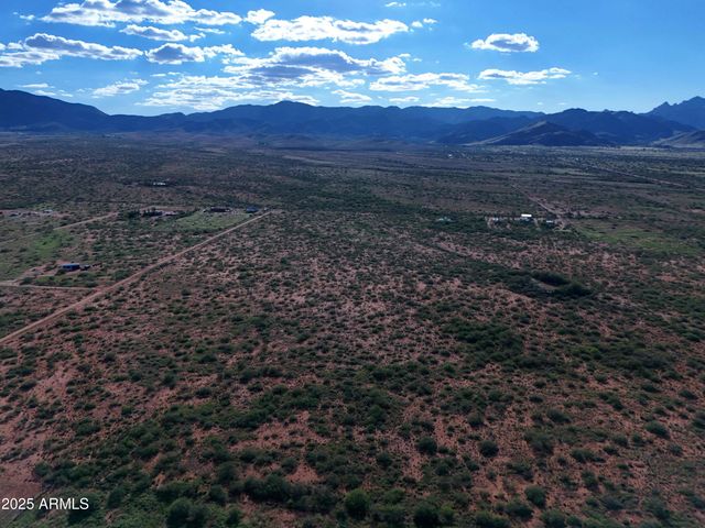 0 E Devon -- 24, Pearce, AZ 85625