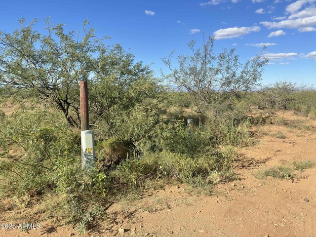 0 E Devon -- 24, Pearce, AZ 85625