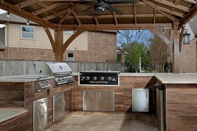 7 Prism Point Place, The Woodlands, TX 77389