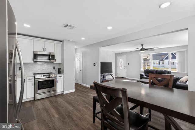 110 MCCORMICK AVE, Ridley Park, PA 19078