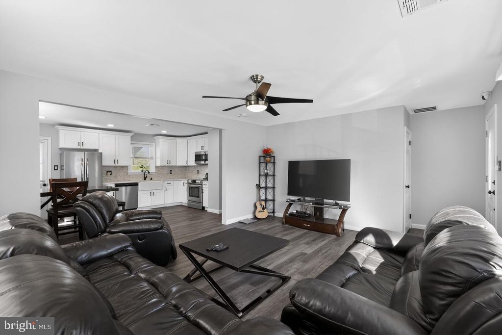 110 MCCORMICK AVE, RIDLEY PARK, PA 19078 — photo 4