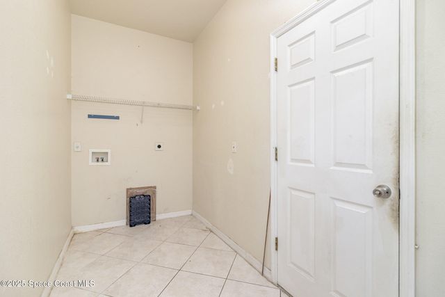 449 Brookdale Avenue NE, Palm Bay, FL 32907