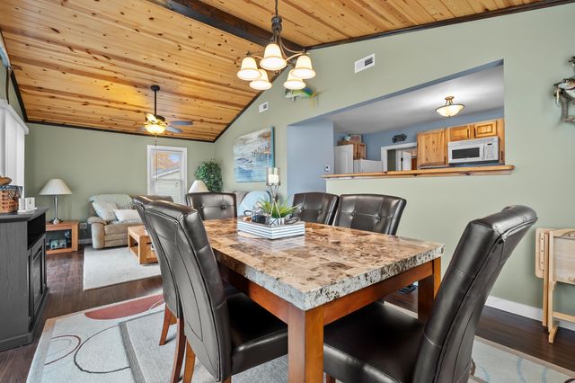 41758 N Park Street, Paw Paw, MI 49079