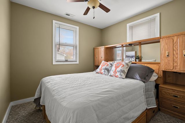 41758 N Park Street, Paw Paw, MI 49079