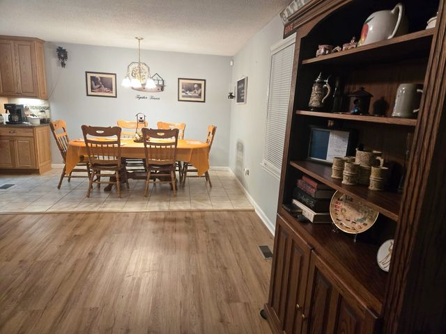 103 Lisa Cir, Winchester, TN 37398