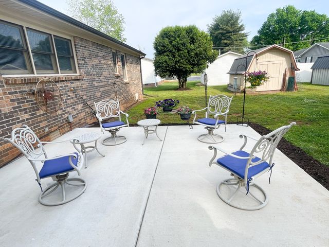 103 Lisa Cir, Winchester, TN 37398