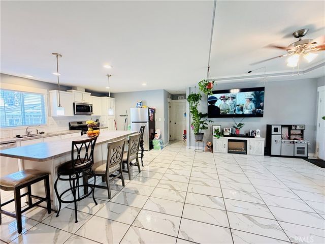 3825 Valley Boulevard 23, Walnut, CA 91789