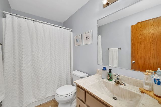 24450 Arrowhead Drive, Manhattan, IL 60442