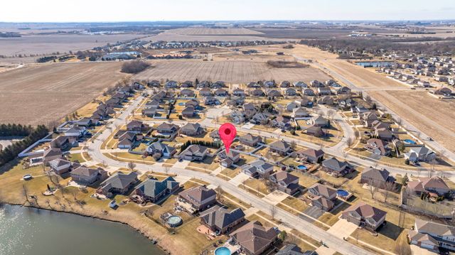 24450 Arrowhead Drive, Manhattan, IL 60442