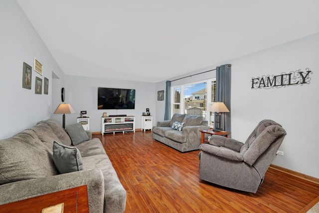 24450 Arrowhead Drive, Manhattan, IL 60442