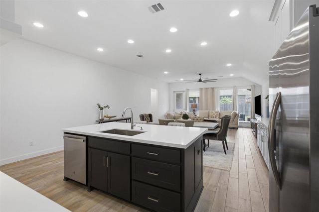 120 Berean LN, Liberty Hill, TX 78642