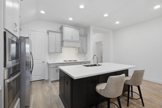 120 Berean LN, Liberty Hill, TX 78642
