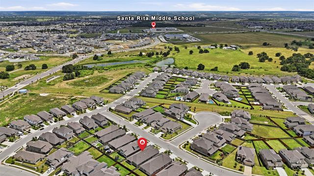 120 Berean LN, Liberty Hill, TX 78642