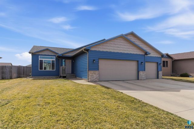 6733 42nd St Street, Sioux Falls, SD 57110