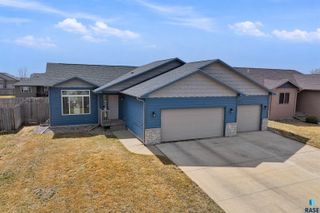 6733 42nd St Street, Sioux Falls, SD 57110