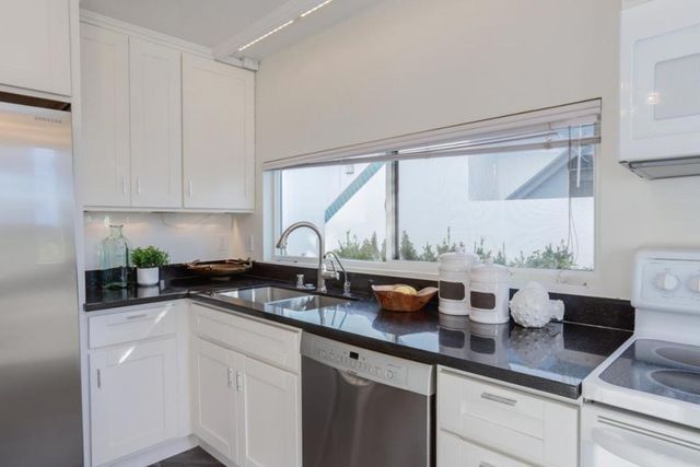 865 Balboa Lane, Foster City, CA 94404