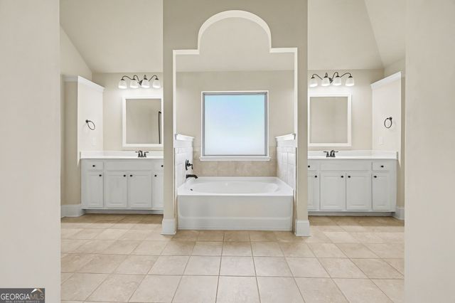 241 Traditions Lane, Hampton, GA 30228