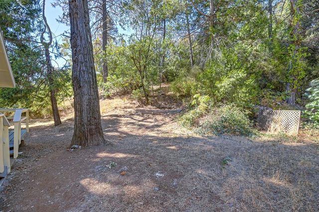 19205 Geisendorfer Rd, Applegate, CA 95703