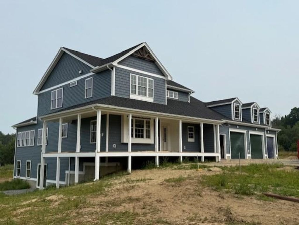 137 Snow Pond Road, Concord, NH 03301
