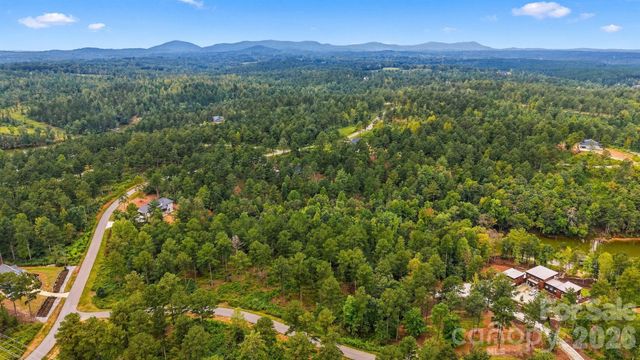 2071 Ellingwood Point 122, Connelly Springs, NC 28612