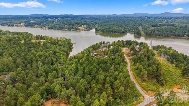 2071 Ellingwood Point 122, Connelly Springs, NC 28612