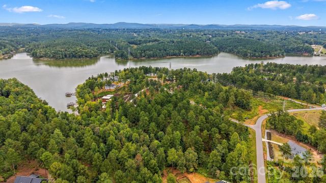 2071 Ellingwood Point 122, Connelly Springs, NC 28612