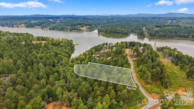 2071 Ellingwood Point 122, Connelly Springs, NC 28612