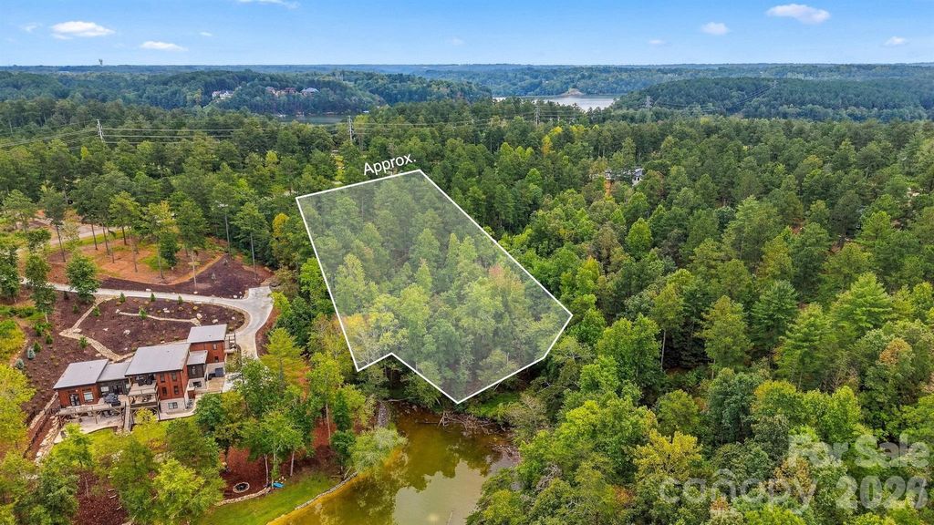 2071 Ellingwood Point 122, Connelly Springs, NC 28612