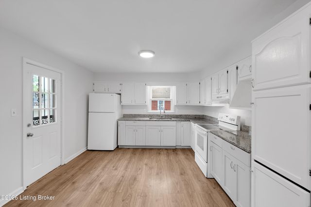 8810 Terry Rd, Louisville, KY 40258