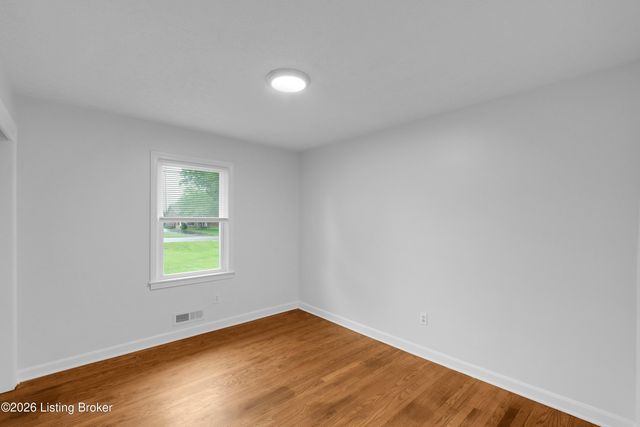 8810 Terry Rd, Louisville, KY 40258