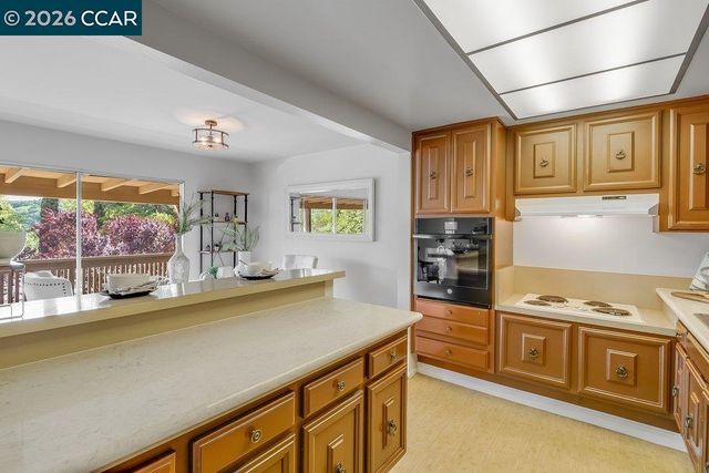 2801 Golden Rain Rd 3, Walnut Creek, CA 94595