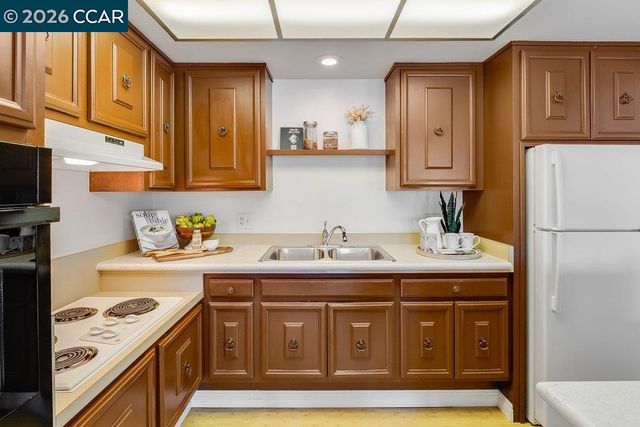 2801 Golden Rain Rd 3, Walnut Creek, CA 94595