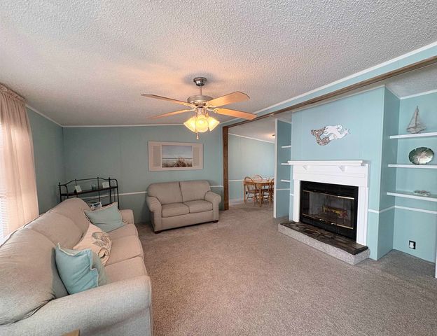 1567 Park Ln., Garden City Beach, SC 29576
