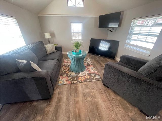 5984 Valley Drive, French Village, MO 63036