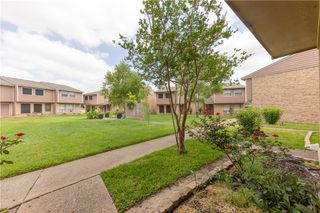 2807 Wildflower Drive 32, Bryan, TX 77802