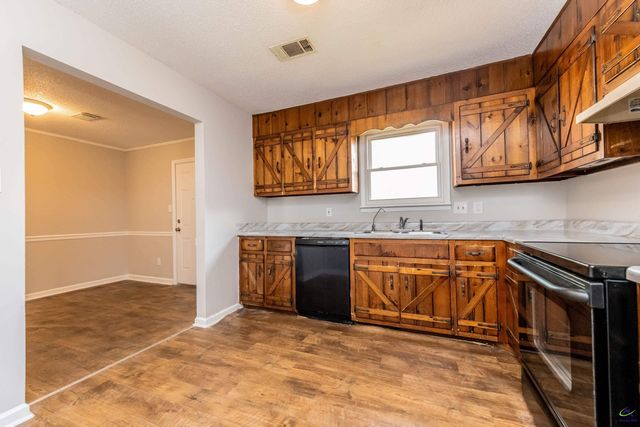 106 Idlewood Court, Bonaire, GA 31005