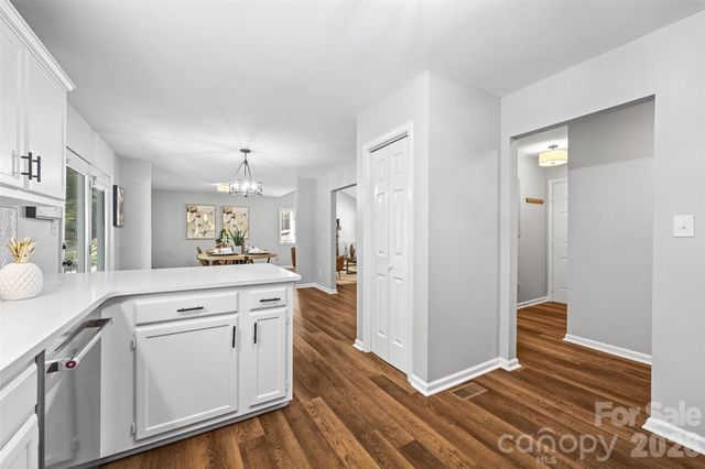4160 Koala Circle, Tega Cay, SC 29708