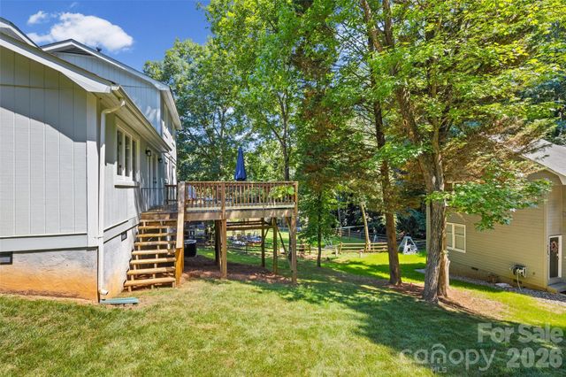 4160 Koala Circle, Tega Cay, SC 29708