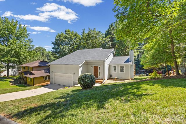4160 Koala Circle, Tega Cay, SC 29708