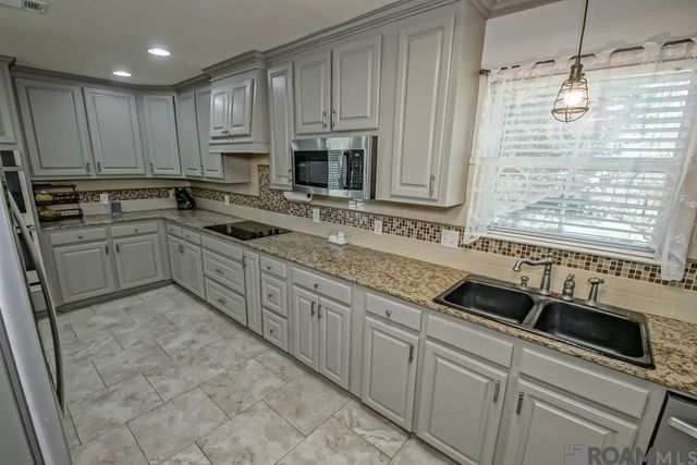 36313 Ruby Moore Rd, Denham Springs, LA 70706