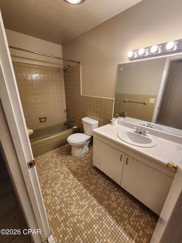 1023 Bay Avenue, Panama City, FL 32401